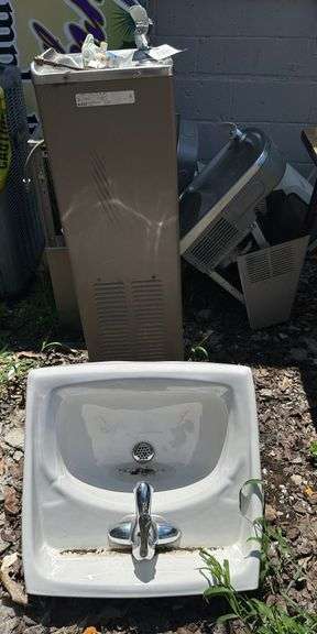 Sink and Water Fountains