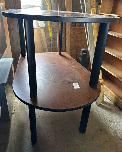 2 Tables