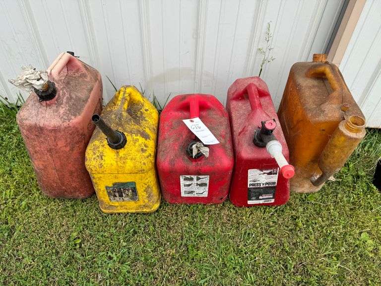 5 gas jugs