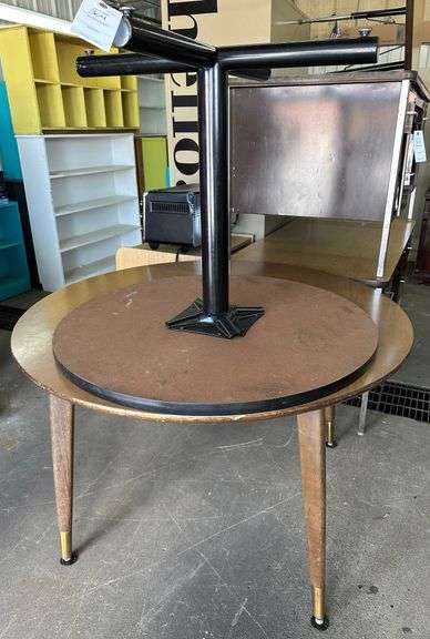 2 Round Tables