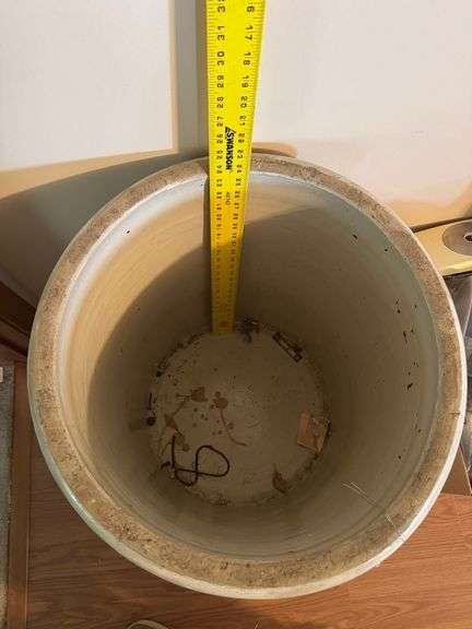Red Wing 25 crock