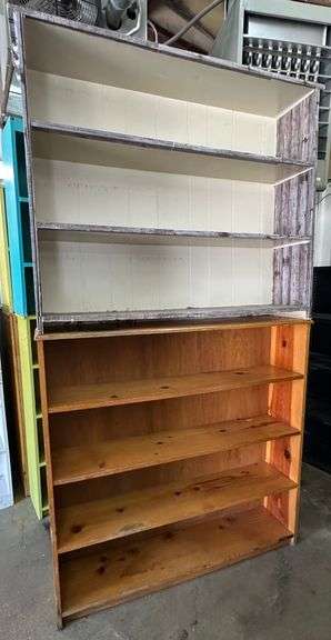 2 Shelves
