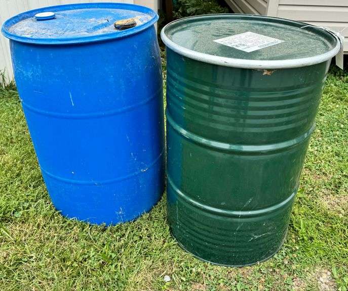 Metal barrel and plastic barrel