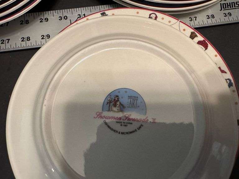 Snowman dishes