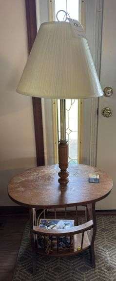 Table lamp