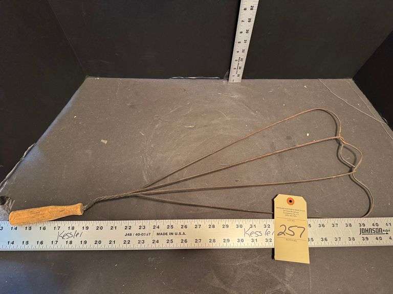 Rug beater