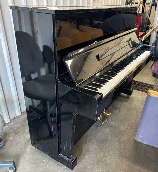 Yamaha Piano