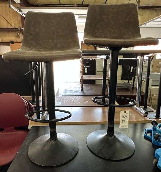 2 Adjustable Bar Stools