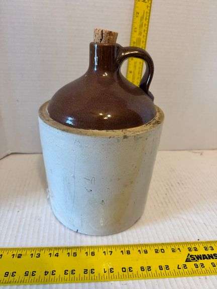 Western stoneware jug
