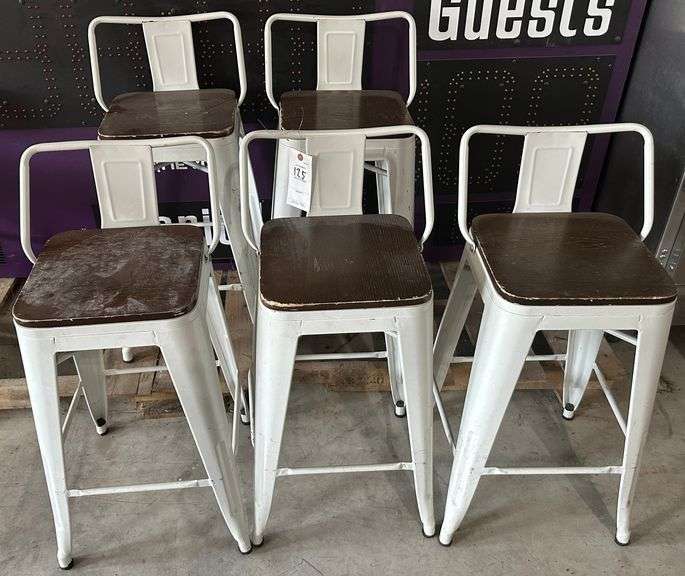 5 stools