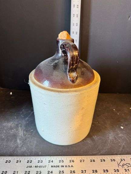 Western stoneware jug