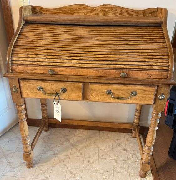 Roll top desk