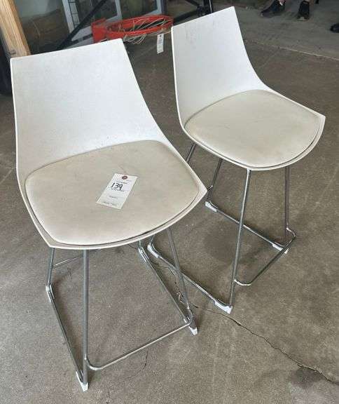2 stools