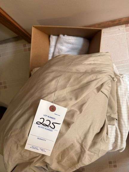 Linens, towels, and washrags