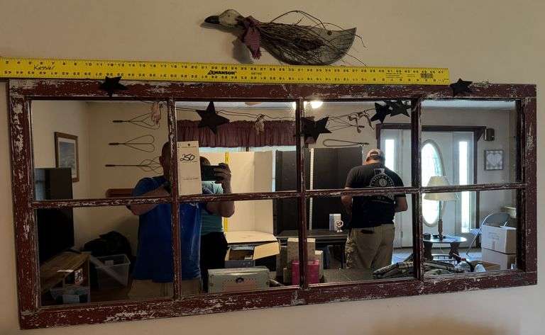 Mirror and decor