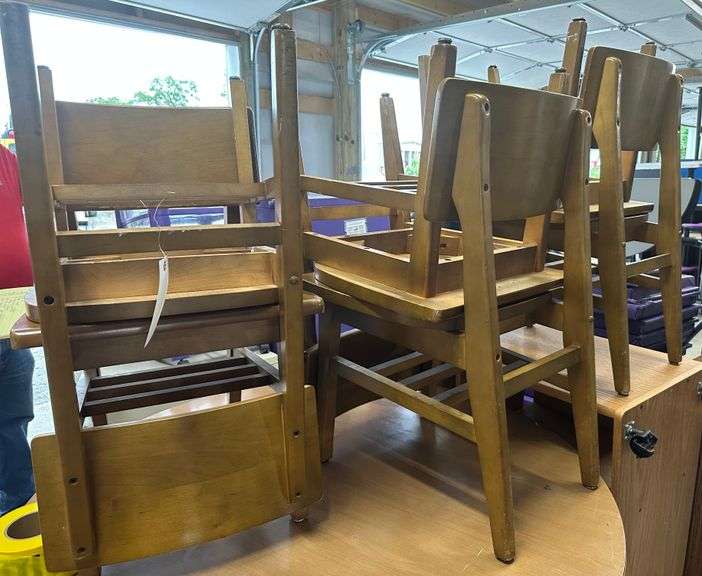 6 chairs, table