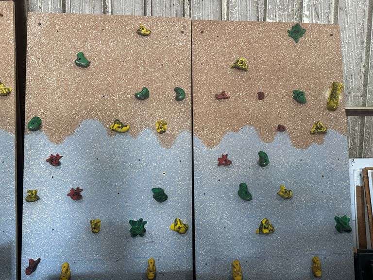 5 climbing wall panels 4'x8'