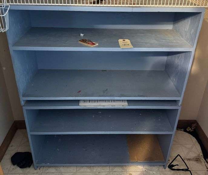 2 shelves