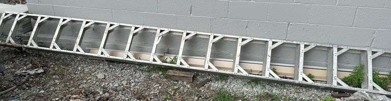 aluminum lean to ladder 15.5'