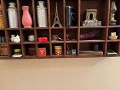 Trinket holder and trinkets