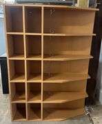 locker/divider