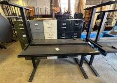 2 Hydraulic Lift Tables