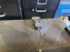 2 Hydraulic Lift Tables