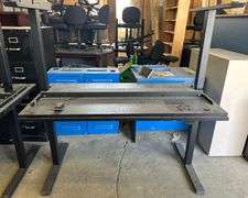 2 Hydraulic Lift Tables