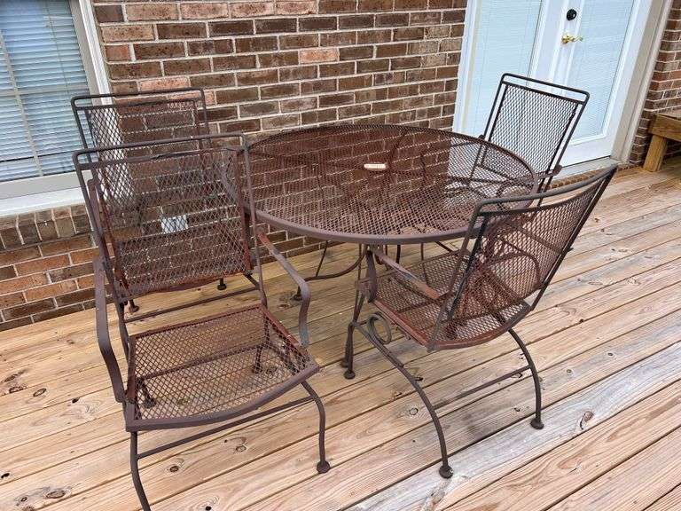 Patio Table and 4 Chairs