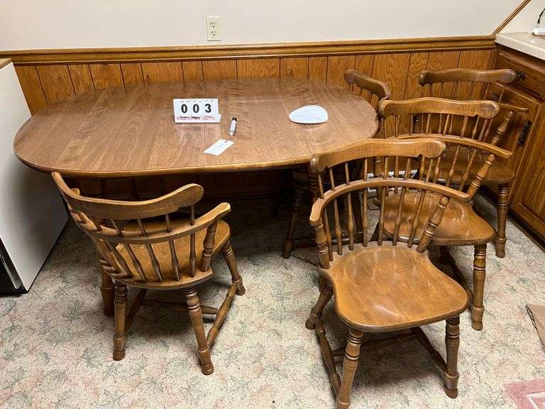 Table with 4 Chairs