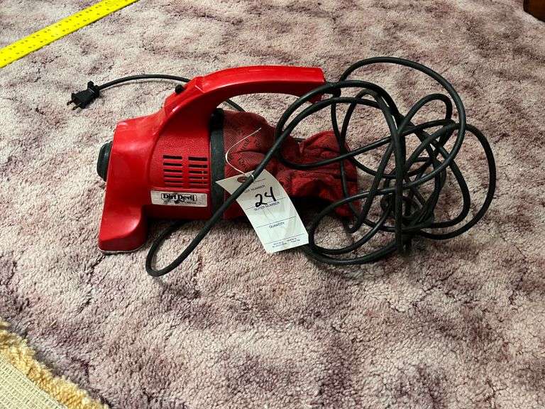 Dirt Devil Vacuum