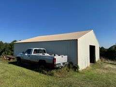 House & 56.764+/- Acres - Tractors, Trucks, & More - Julie Williams Estate & The Late Douglas Williams - Part 3