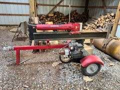 House & 56.764+/- Acres - Tractors, Trucks, & More - Julie Williams Estate & The Late Douglas Williams - Part 3