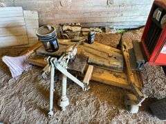 House & 56.764+/- Acres - Tractors, Trucks, & More - Julie Williams Estate & The Late Douglas Williams - Part 3