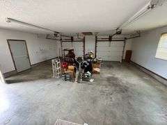 House & 56.764+/- Acres - Tractors, Trucks, & More - Julie Williams Estate & The Late Douglas Williams - Part 3