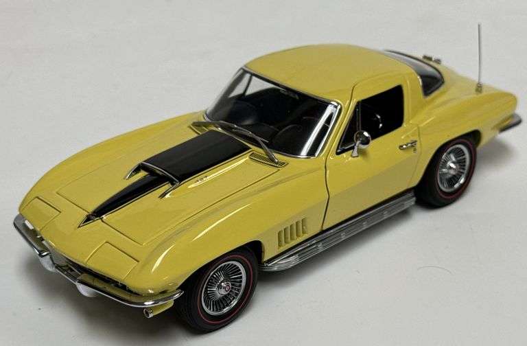 1/24 Die-Cast Danbury Mint 1967 Corvette