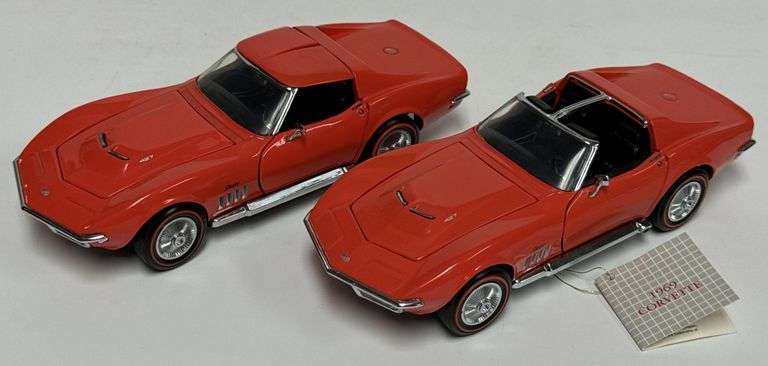 2) 1/24 Franklin Mint 1969 Corvette