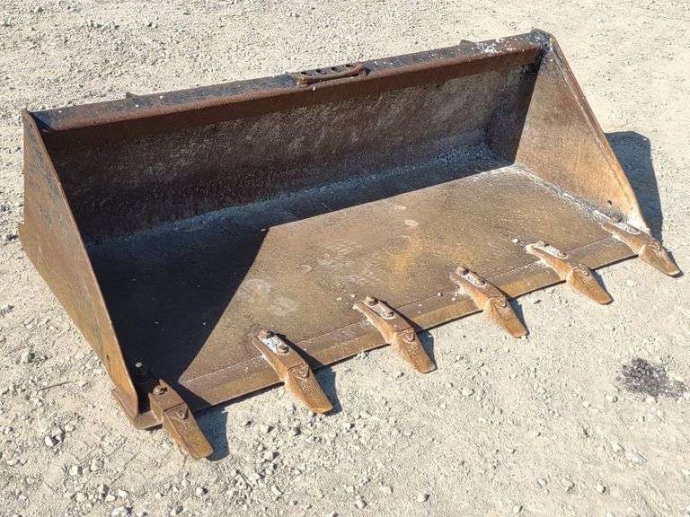 Caterpillar CAT 6 Teeth Bucket Attachment