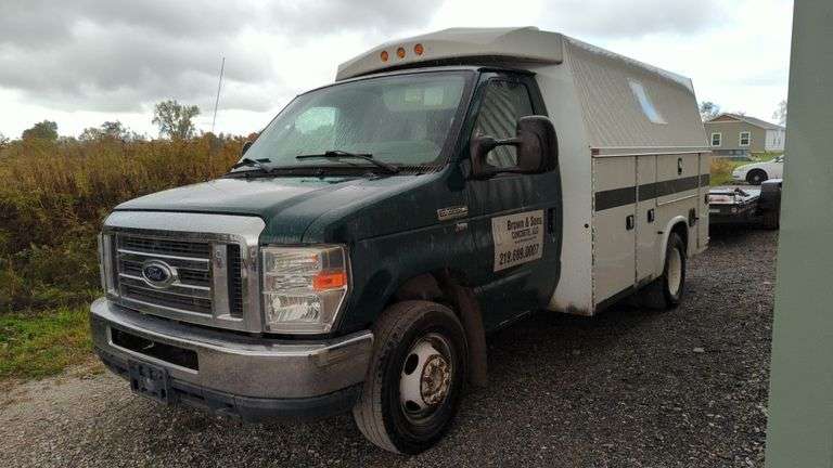 2015 Ford E-350 Super Duty Flex Fuel E- Series