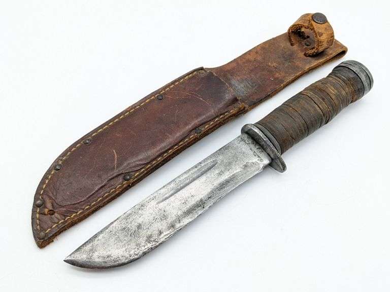 WWII Cattaraugus 225Q Fighting Knife w/ Sheath