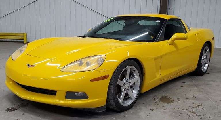 2005 Chevrolet Corvette Coupe