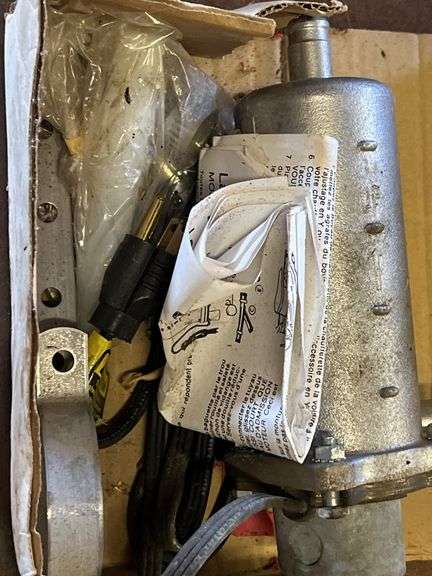 (B) NOS Phillips & Temro 120 V AC Tank Heater
