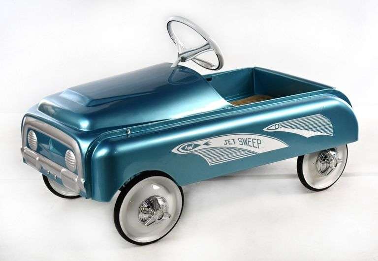 Restored AMF Jet Sweep Pedal Car Kraft Auction Service, LLC