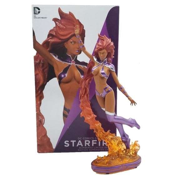 DC Comics Cover Girls Starfire Statue