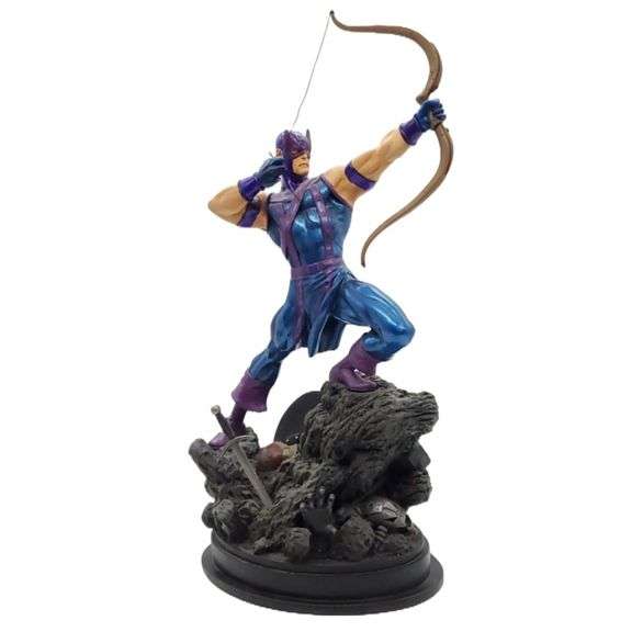 2006 Marvel Hawkeye Bowen Designs Statue