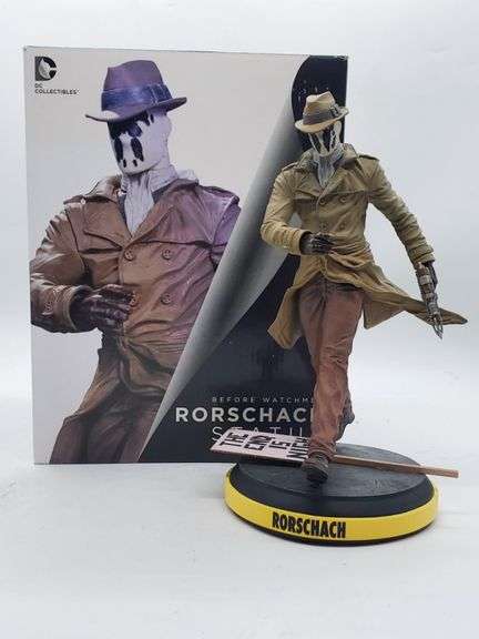 DC Collectibles Before Watchmen Rorschach Statue