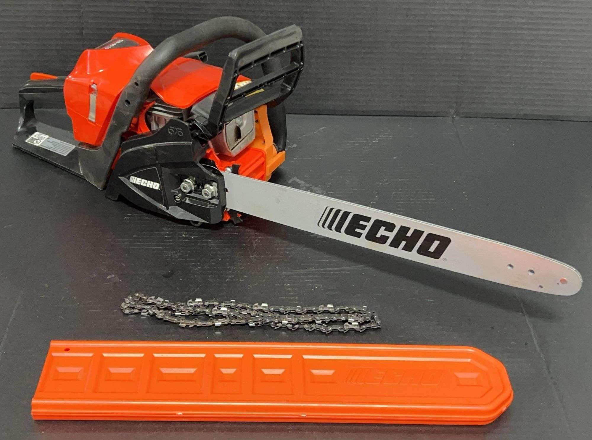 チエページ CY) ECHO 18” 41.6cc 2-Stroke Gas Chainsaw - Kraft Auction Service, LLC