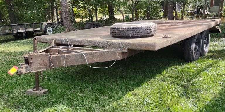 1995 14' Assembled Tandem Axle Flatbed Trailer w/ Fixed 4' Ramp
