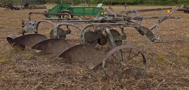 Moline 3-14 Trip Plow