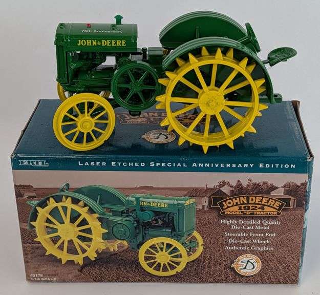 1/16 Ertl John Deere Model "D" Tractor On Steel Wheels